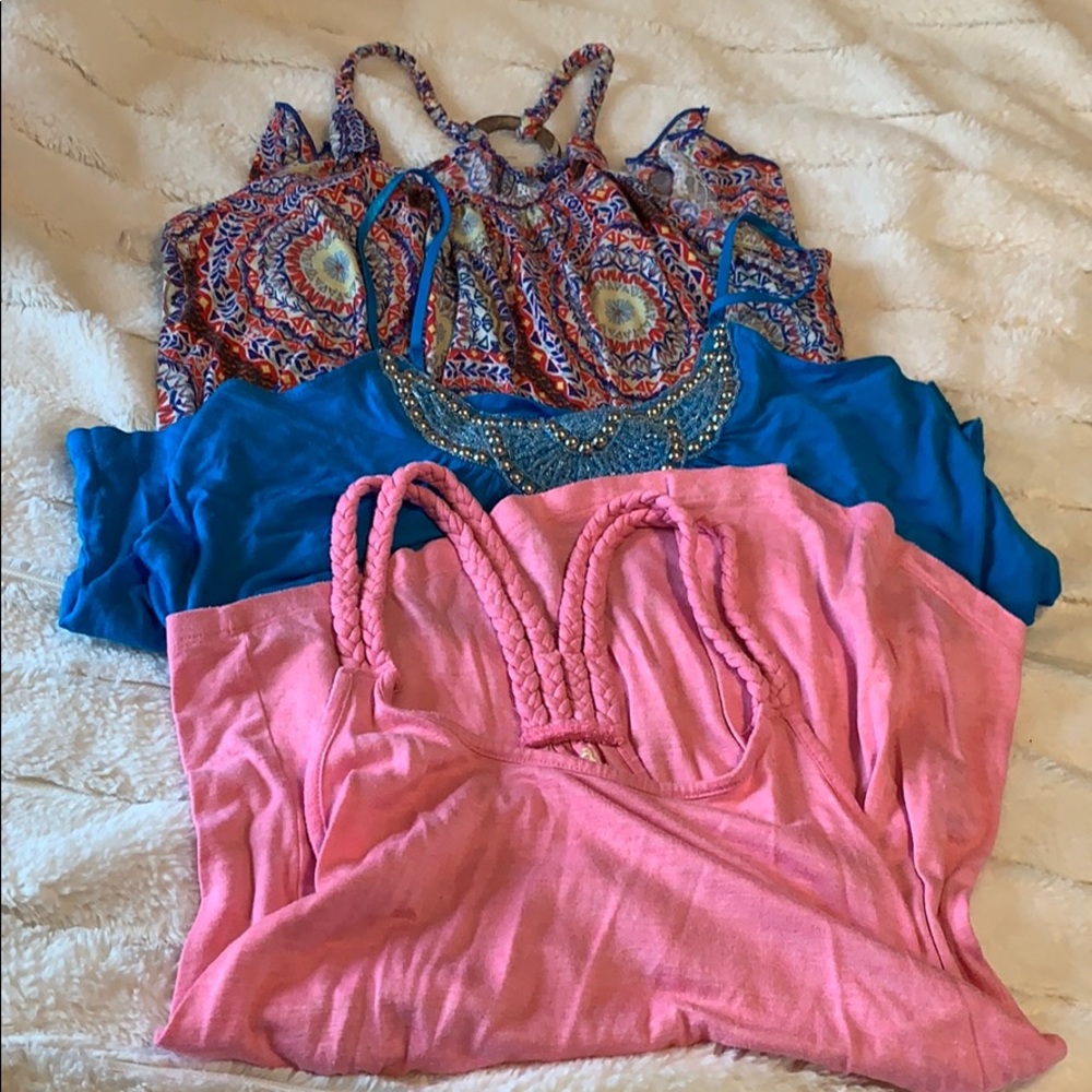 Tank top bundle - Picture 1 of 8